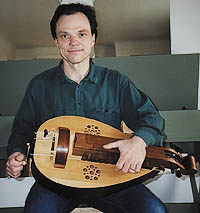 Avid with his Hurdy Gurdy